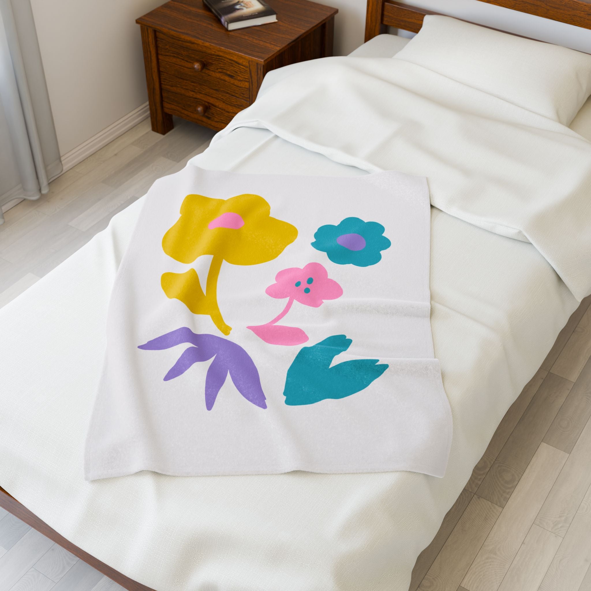 Bright Floral Velveteen Plush Blanket