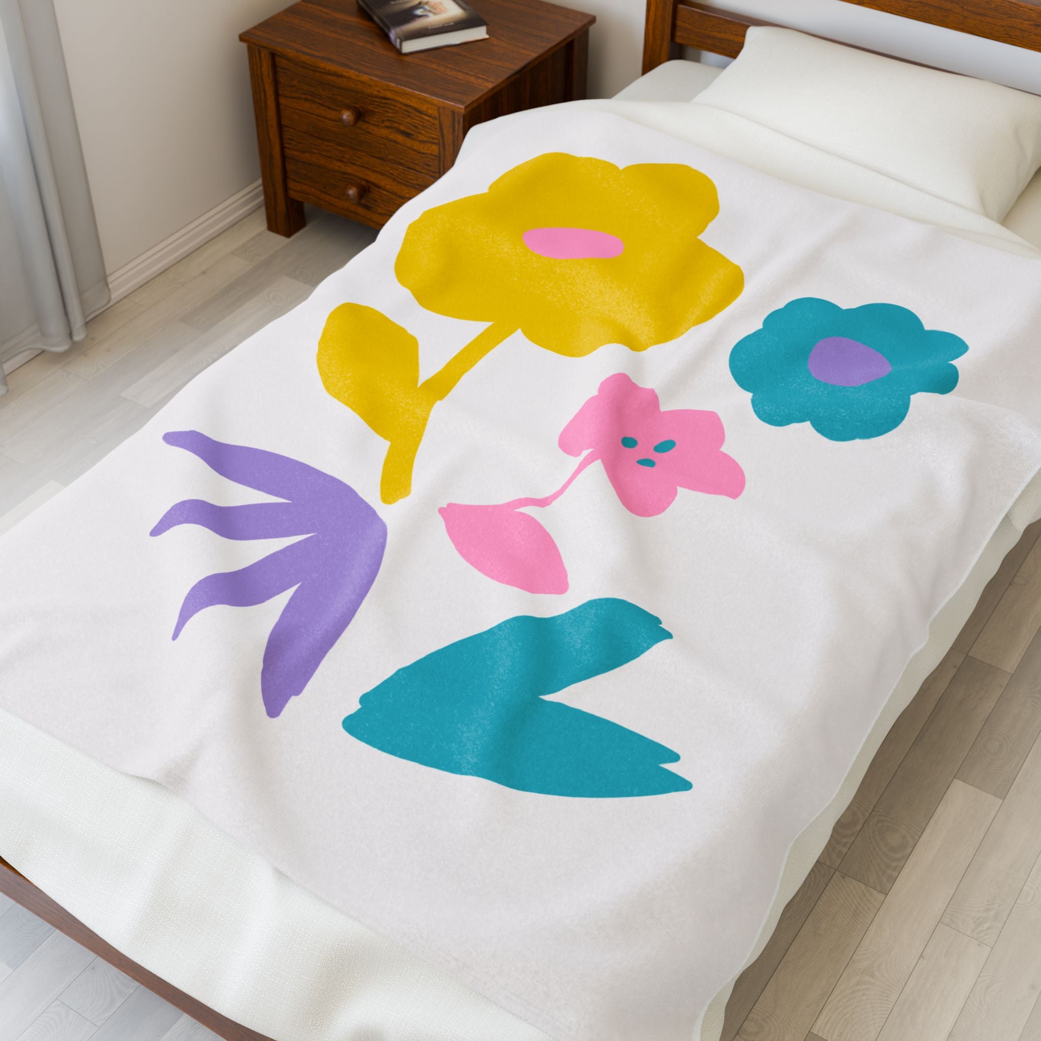 Bright Floral Velveteen Plush Blanket